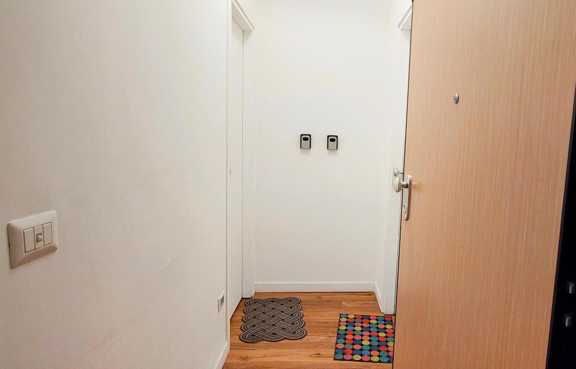 Central Suite Apartment 바리 외부 사진