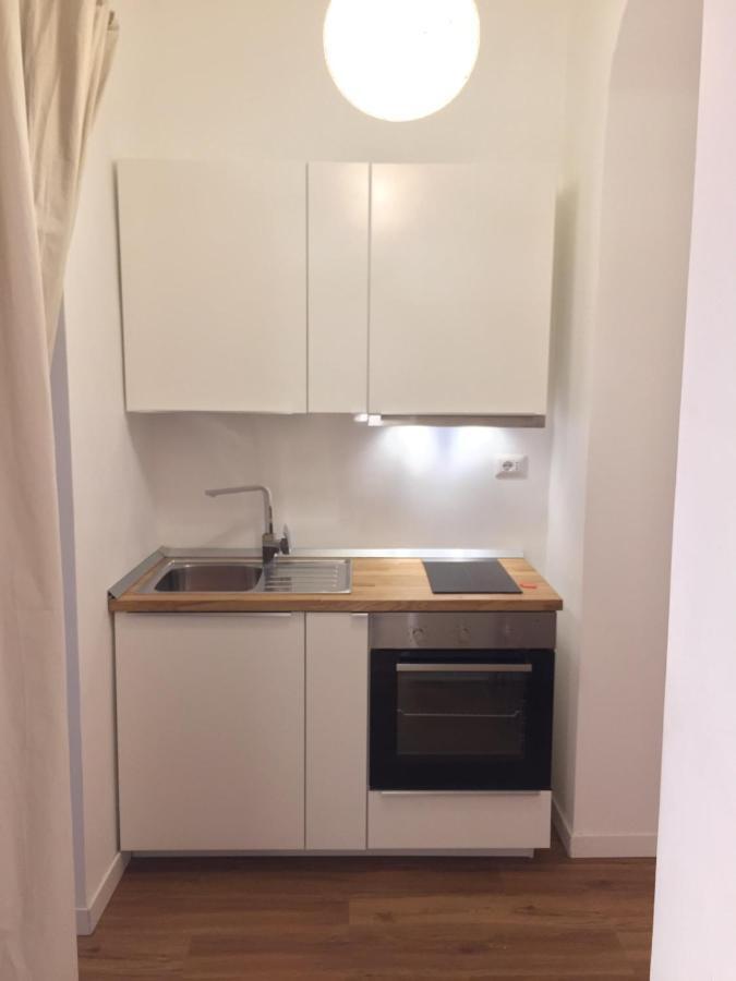Central Suite Apartment 바리 외부 사진